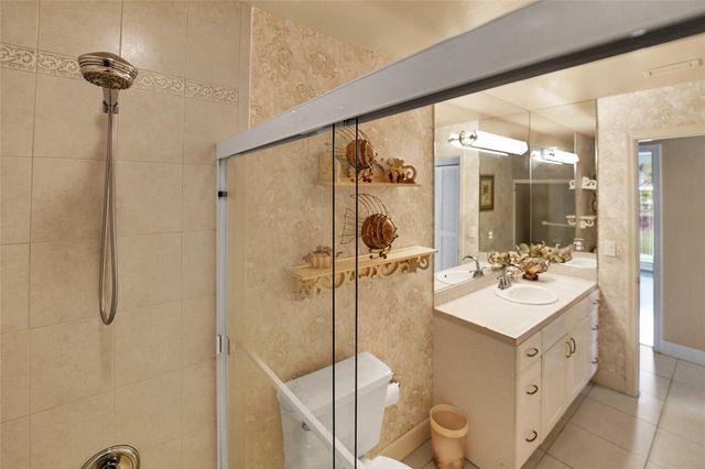 9800 NW 10th Court, Plantation, FL 33322