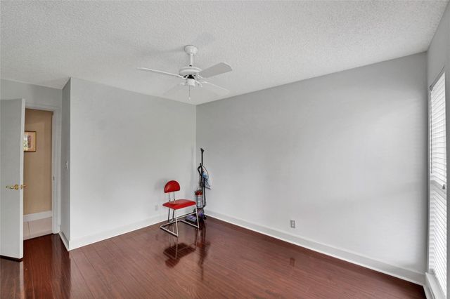 9800 NW 10th Court, Plantation, FL 33322