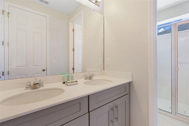 1628 NASSAU POINT TRAIL, Kissimmee, FL 34747