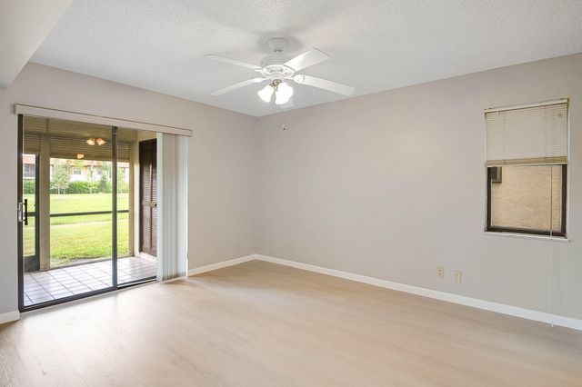 7593 TAHITI Lane 106, Lake Worth, FL 33467