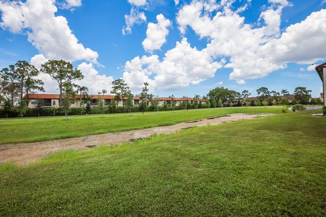 7593 TAHITI Lane 106, Lake Worth, FL 33467