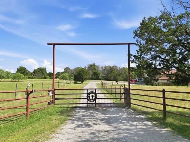 3790 Zion Hill Loop, Weatherford, TX 76088