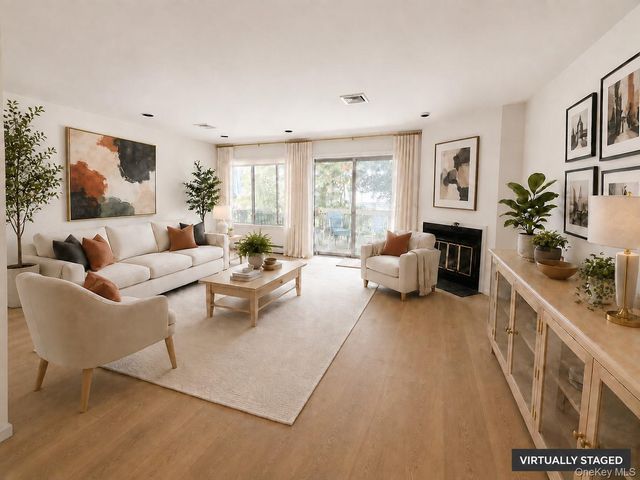 53 Top Of The Ridge A9, Mamaroneck, NY 10543