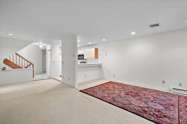 53 Top Of The Ridge A9, Mamaroneck, NY 10543
