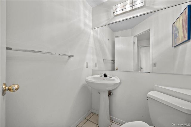 53 Top Of The Ridge A9, Mamaroneck, NY 10543