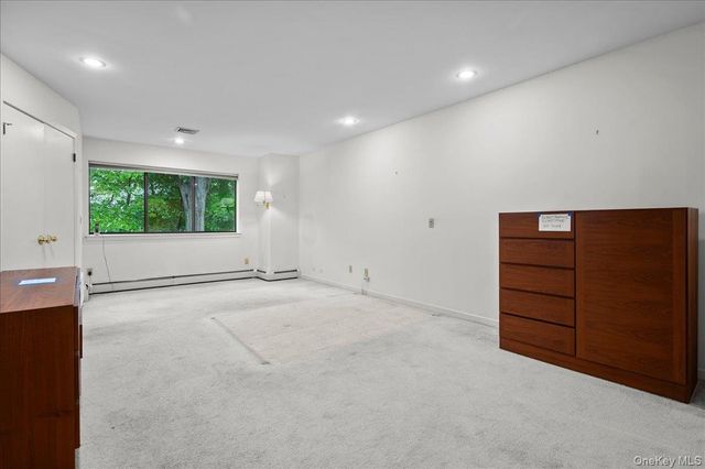 53 Top Of The Ridge A9, Mamaroneck, NY 10543
