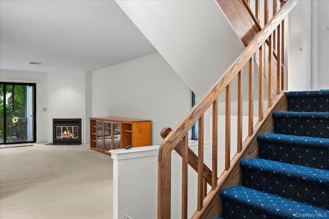 53 Top Of The Ridge A9, Mamaroneck, NY 10543