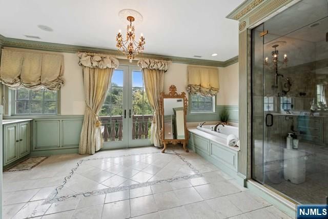 31 Marie Major Drive, Alpine, NJ 07620