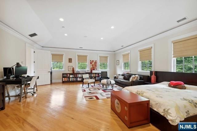 31 Marie Major Drive, Alpine, NJ 07620