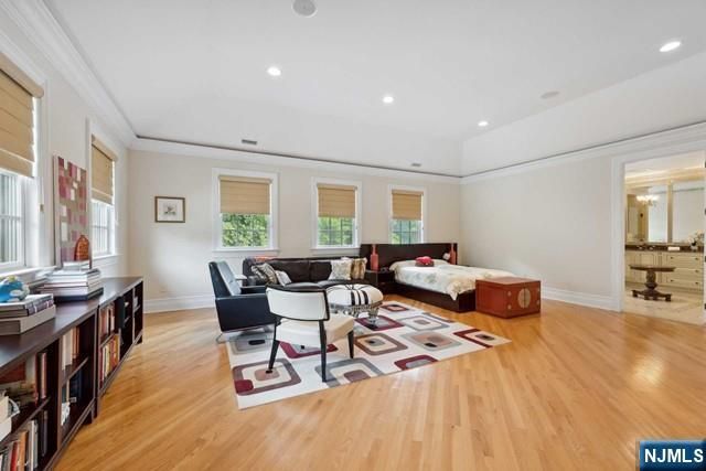 31 Marie Major Drive, Alpine, NJ 07620