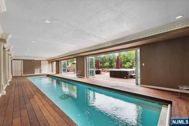 31 Marie Major Drive, Alpine, NJ 07620