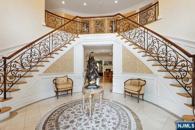 31 Marie Major Drive, Alpine, NJ 07620