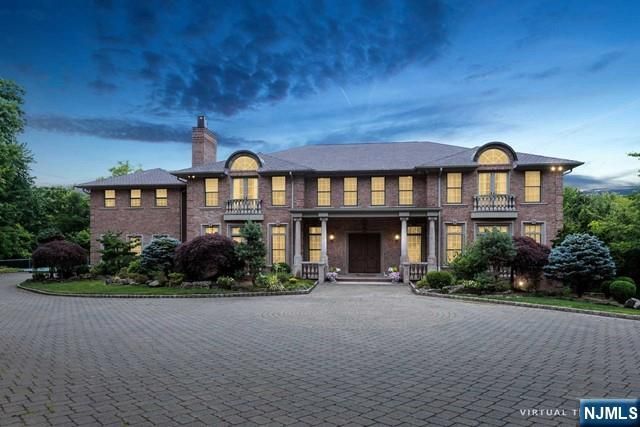 31 Marie Major Drive, Alpine, NJ 07620