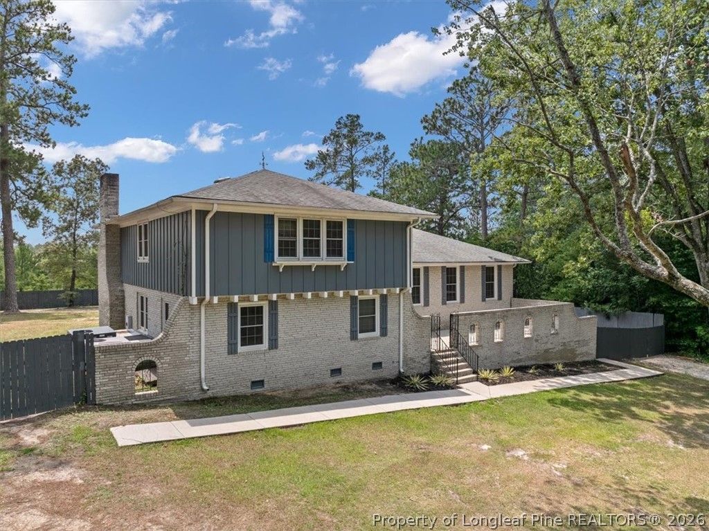 389 Myra Road, Raeford, NC 28376 — exterior