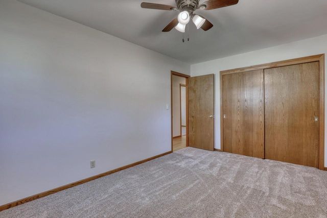 3840 S Sunny View DRIVE, New Berlin, WI 53151