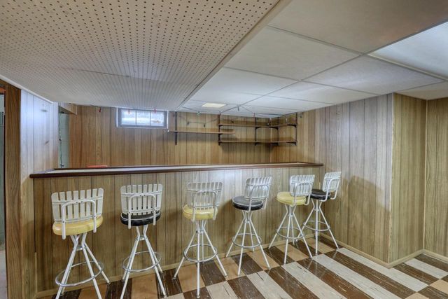 3840 S Sunny View DRIVE, New Berlin, WI 53151