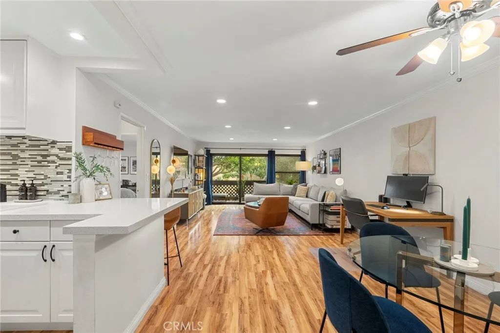 7742 Redlands St. H1027, Playa Del Rey, CA 90292