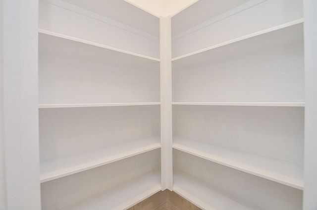 130 W Coralburst Loop, Montgomery, TX 77316