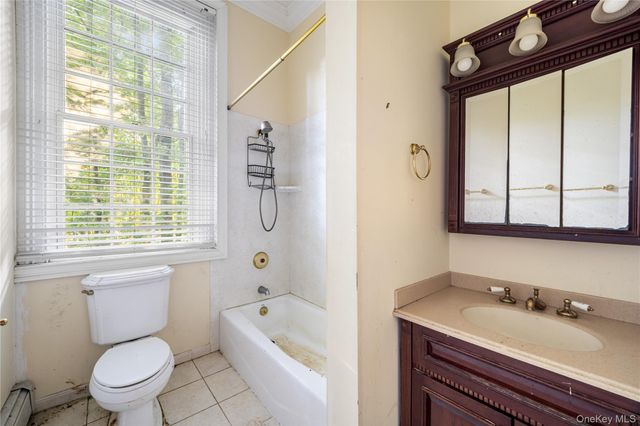 697 S Mountain Road, New City, NY 10956