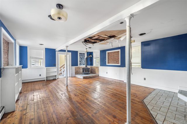697 S Mountain Road, New City, NY 10956