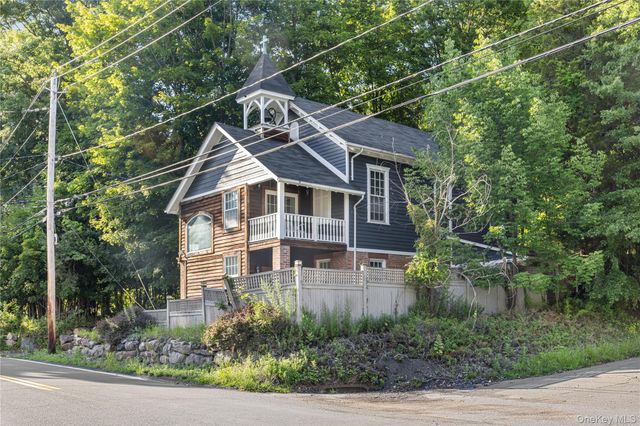 697 S Mountain Road, New City, NY 10956