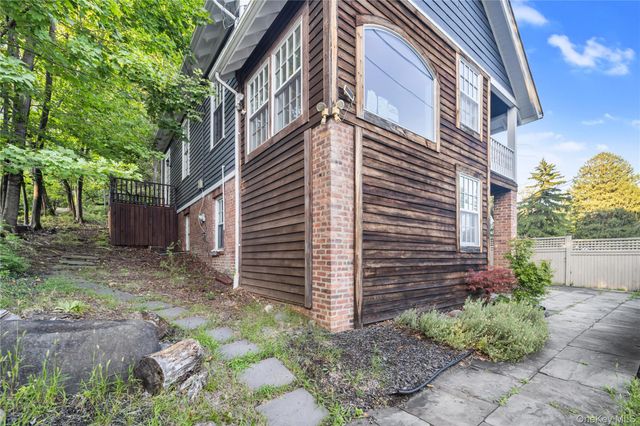 697 S Mountain Road, New City, NY 10956