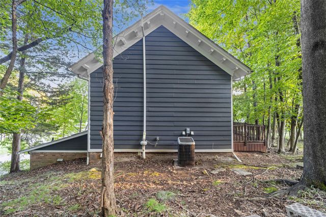 697 S Mountain Road, New City, NY 10956