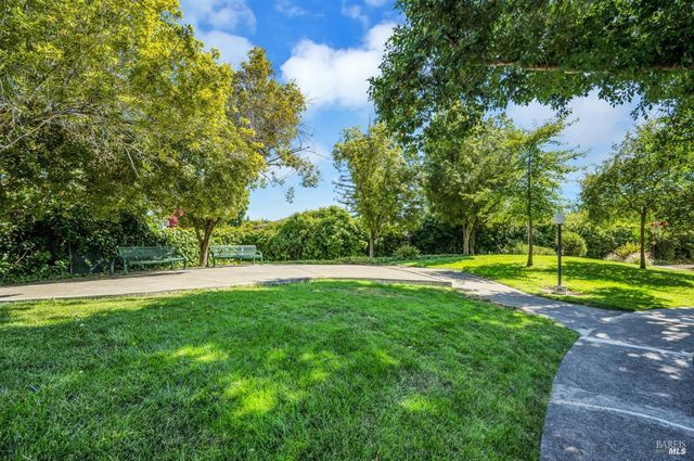 2528 Westberry Dr, Santa Rosa, CA 95403