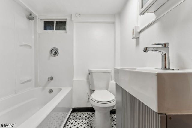 731 Berkeley Ave, City Of Orange Twp., NJ 07050