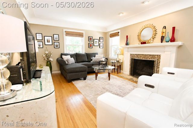 22108 Military Street, Dearborn, MI 48124