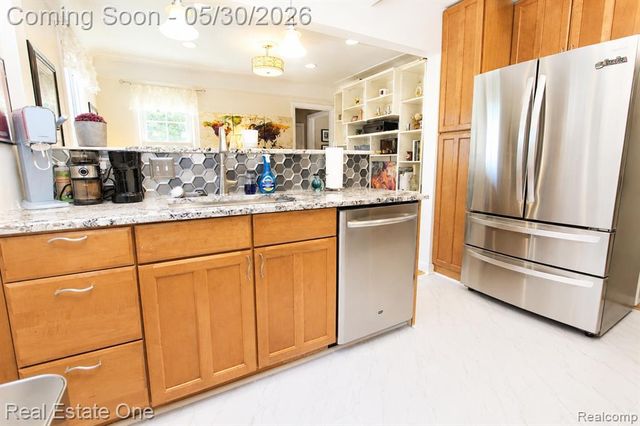 22108 Military Street, Dearborn, MI 48124