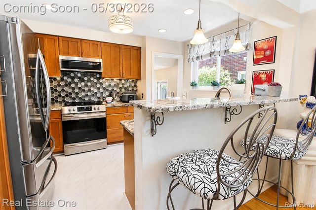 22108 Military Street, Dearborn, MI 48124