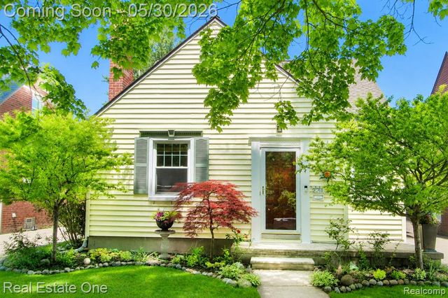 22108 Military Street, Dearborn, MI 48124
