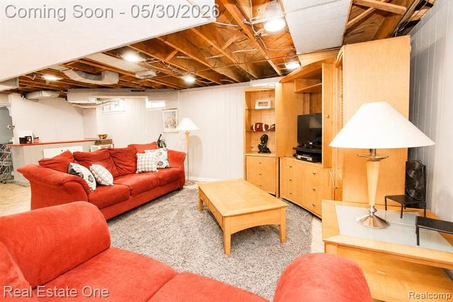 22108 Military Street, Dearborn, MI 48124