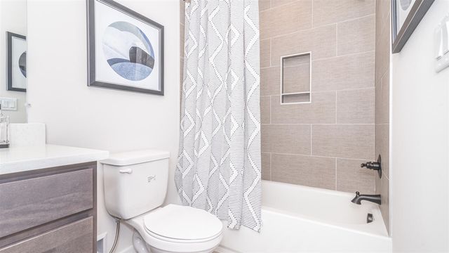 2783 Bristol Ridge Drive 40, Ann Arbor, MI 48105