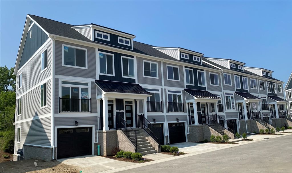 2783 Bristol Ridge Drive 40, Ann Arbor, MI 48105