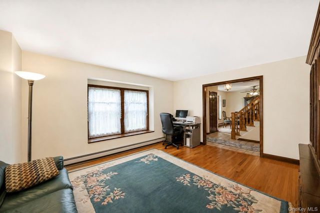 36 George Street, Sayville, NY 11782