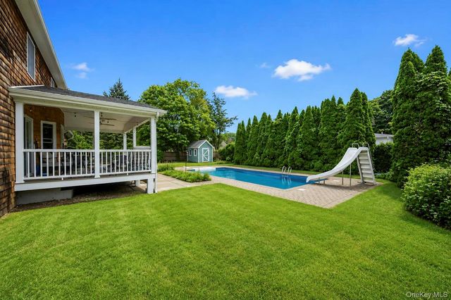 36 George Street, Sayville, NY 11782