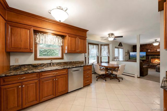 36 George Street, Sayville, NY 11782