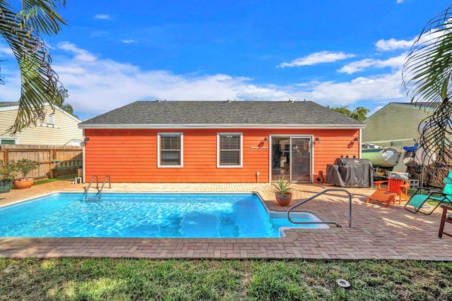 5235 Edgewood Drive, Lake Worth, FL 33467