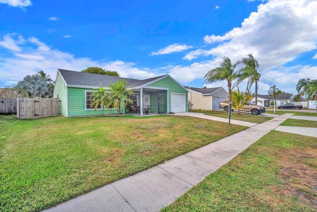 5235 Edgewood Drive, Lake Worth, FL 33467