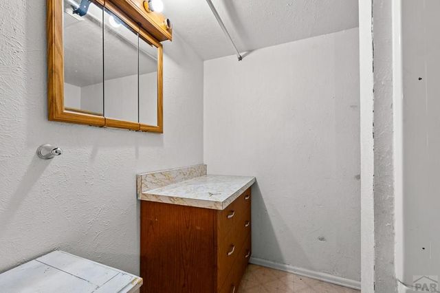 807 E Mesa Ave, Pueblo, CO 81006