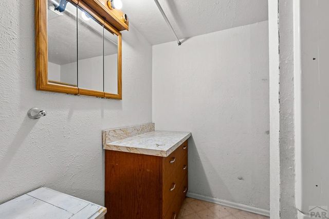 807 E Mesa Ave, Pueblo, CO 81006