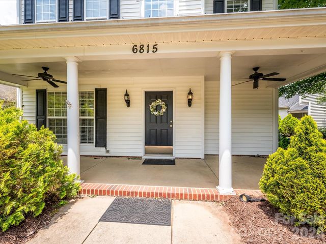 6815 Tanners Creek Drive, Huntersville, NC 28078