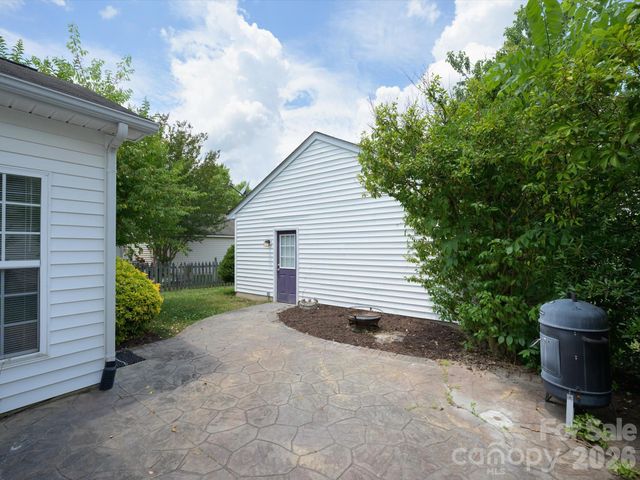 6815 Tanners Creek Drive, Huntersville, NC 28078