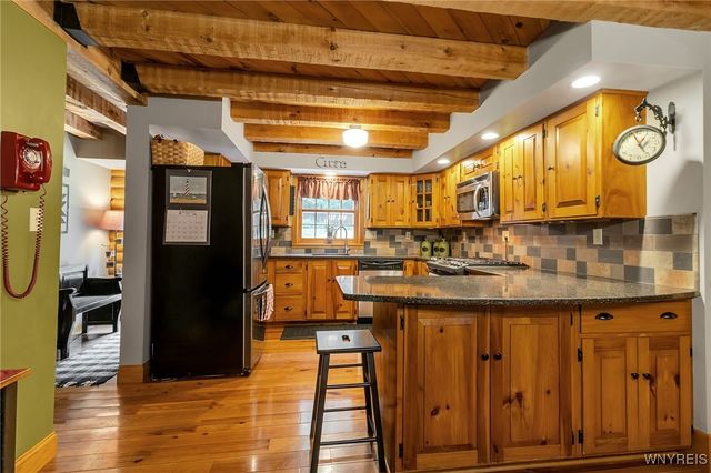 34 Cherrywood, Holland, NY 14080