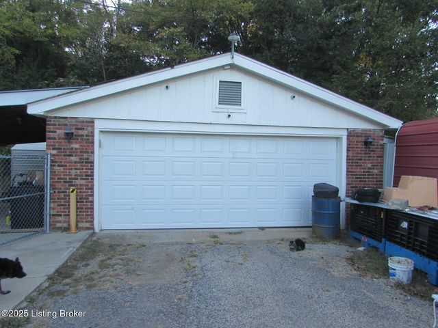 174 W Joyce Ln, Brooks, KY 40109