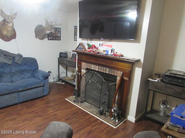 174 W Joyce Ln, Brooks, KY 40109