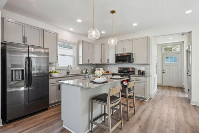 48 N Guilford Avenue, Columbus, OH 43222