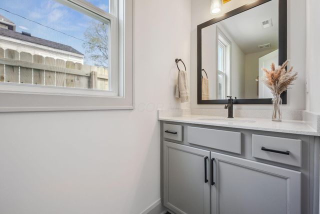 48 N Guilford Avenue, Columbus, OH 43222